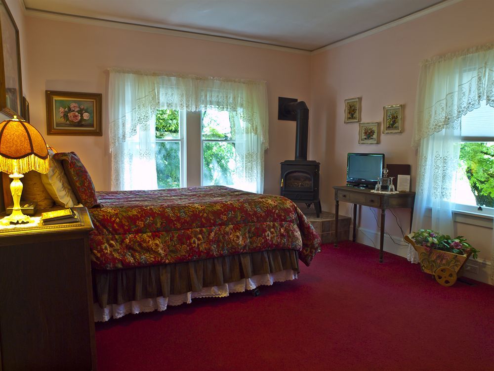 Shady Oaks Country Inn St. Helena Pokoj fotografie